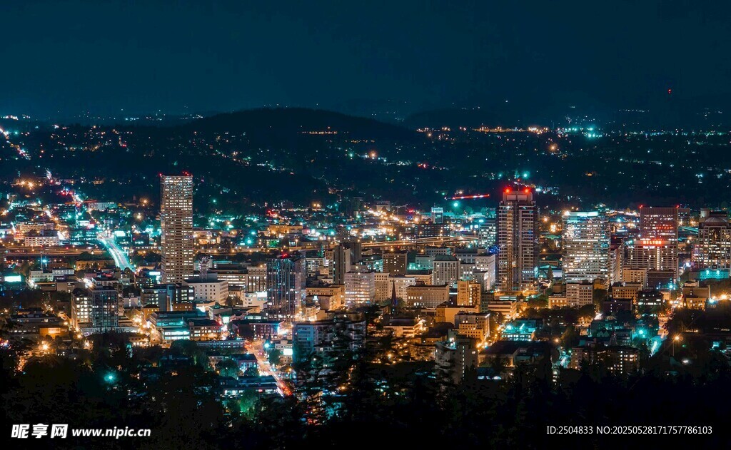 城市璀璨夜景俯瞰图