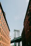 城市中桥梁与建筑景观