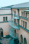 复古建筑中的螺旋楼梯