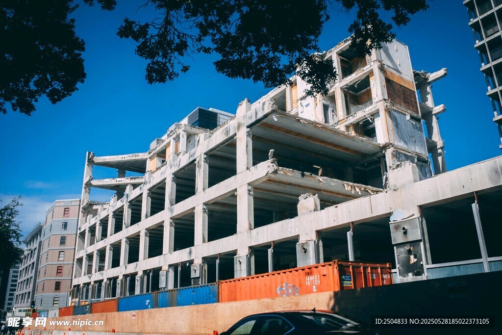 在建多层建筑外观