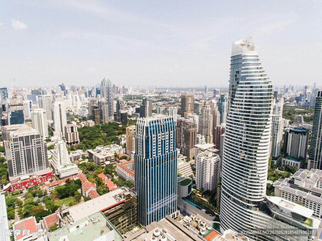 都市摩天大楼全景俯瞰