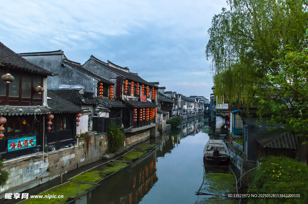 江南水乡古巷河道美景