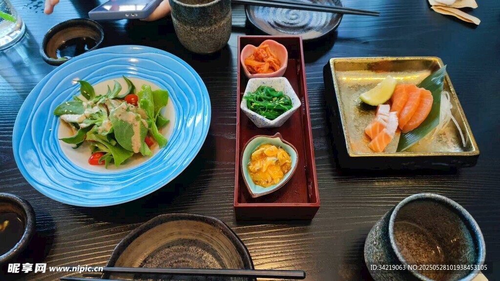 日式美味料理摆盘展示