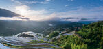 壮美梯田与山间美景
