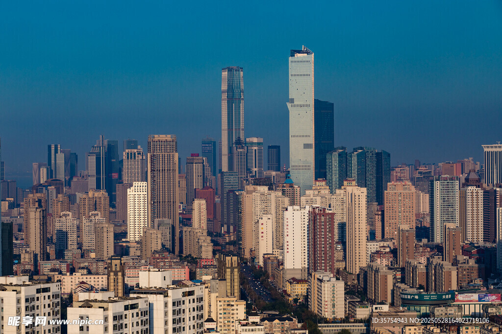 繁华都市天际线景观