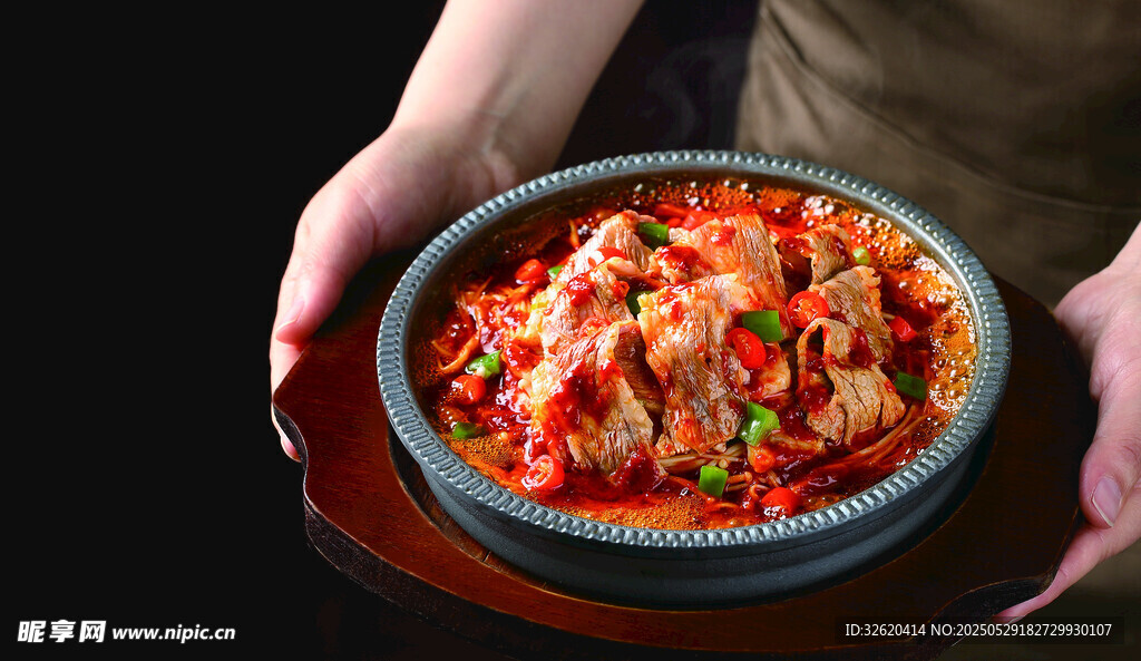 砂锅牛肉 