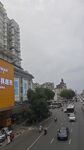 城市街道繁忙景象