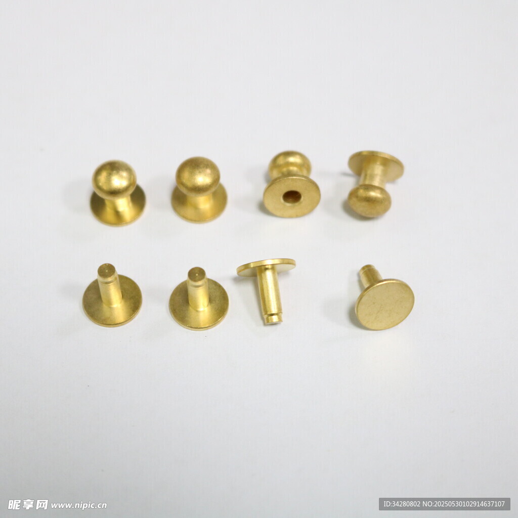 金色金属零件展示