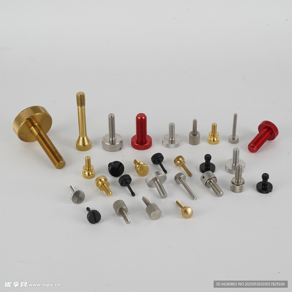 多样金属铆钉螺丝展示