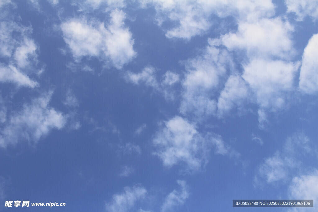 蓝天白云 