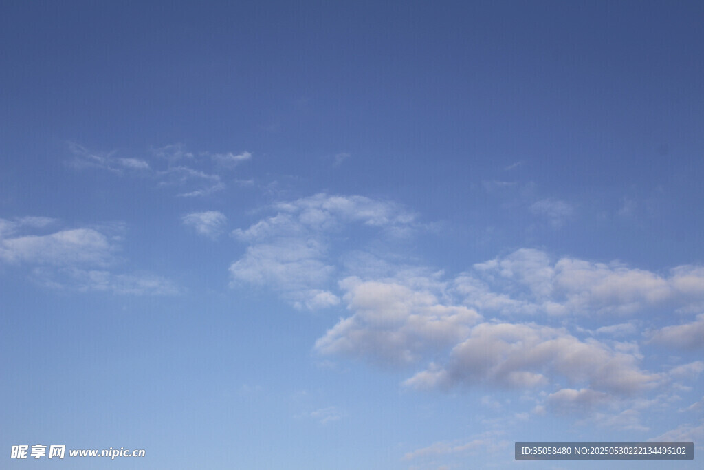 蓝天白云 