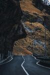 山间蜿蜒公路美景