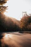 夕阳下的公路与远方桥梁