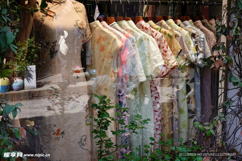 复古服饰陈列展示