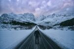 雪地独行路