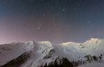 雪山夜空美景