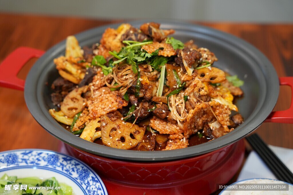 美味香锅诱人食欲