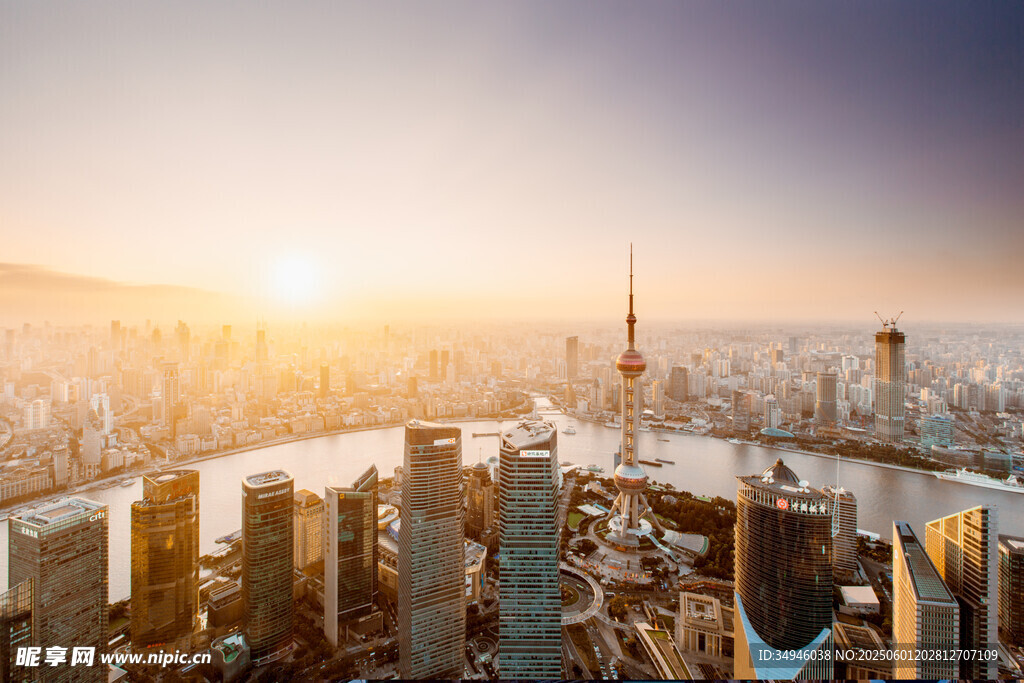 上海城市天际线日出美景