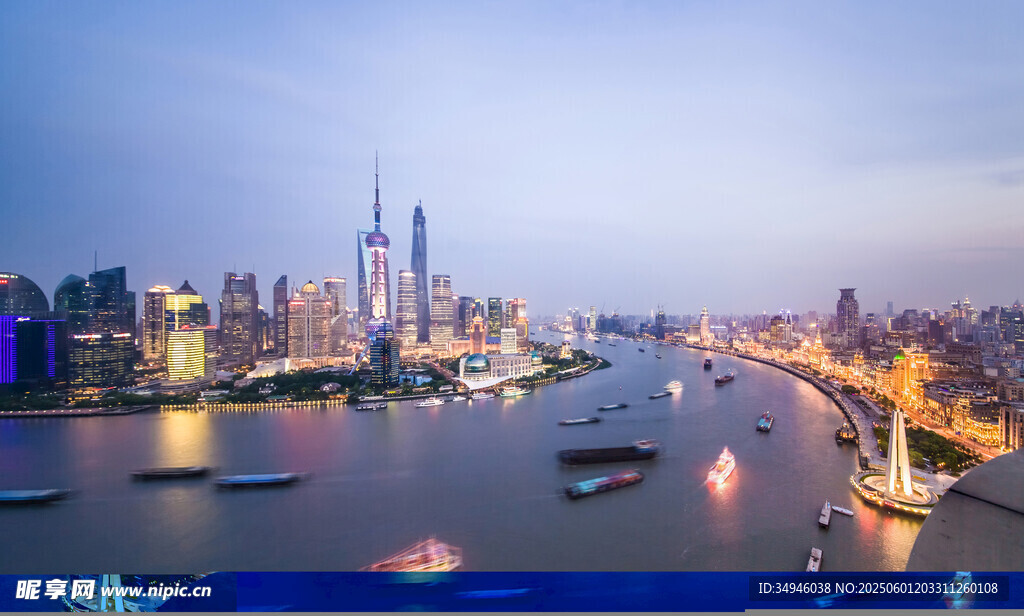 上海外滩璀璨夜景风光