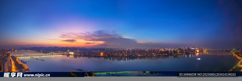 美丽城市夜景跨海大桥