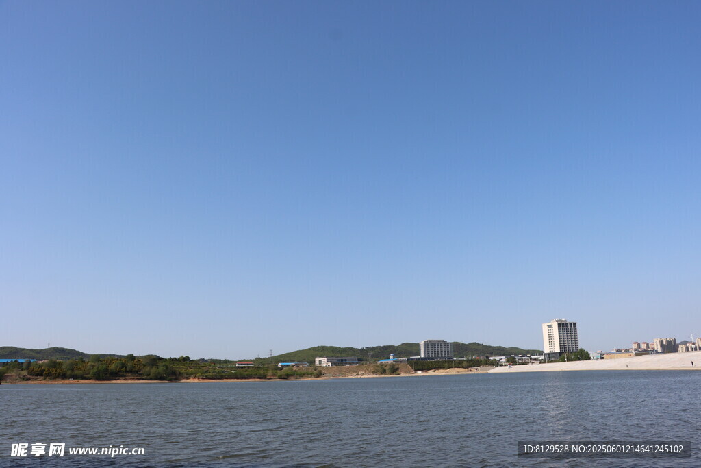 海滨风光远眺城市建筑