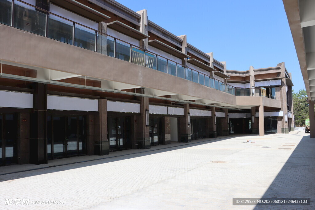 中式风格多层建筑外观