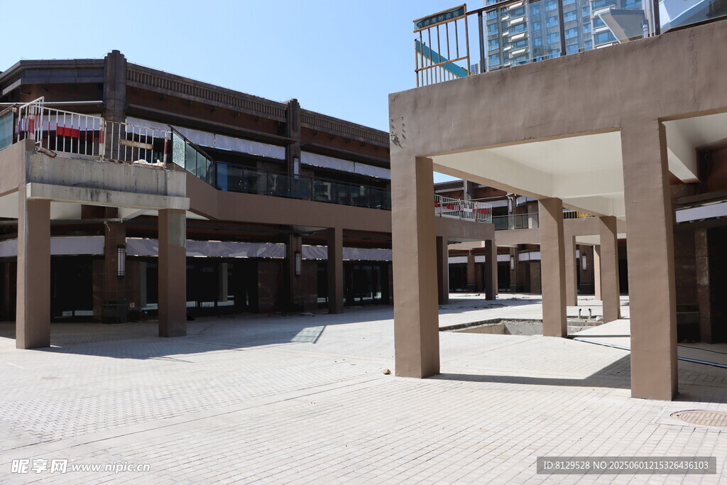 现代风格多层商业建筑