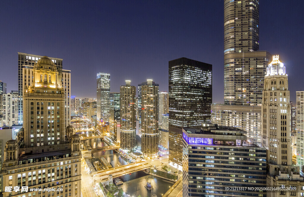 繁华都市夜景璀璨灯火