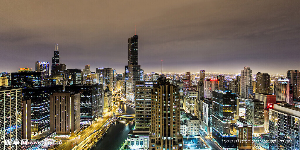 繁华都市夜景璀璨灯火