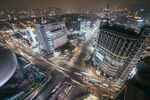 城市璀璨夜景俯瞰图