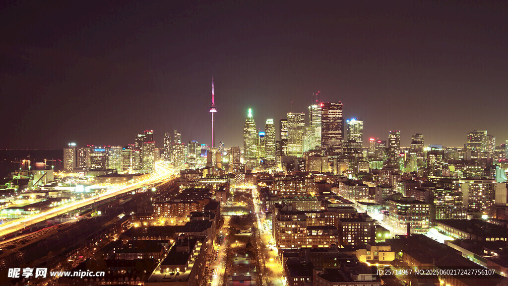 城市璀璨夜景俯瞰图