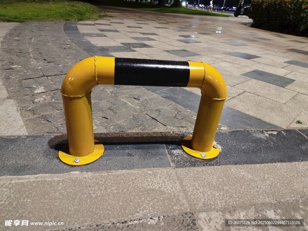 阻拦设施