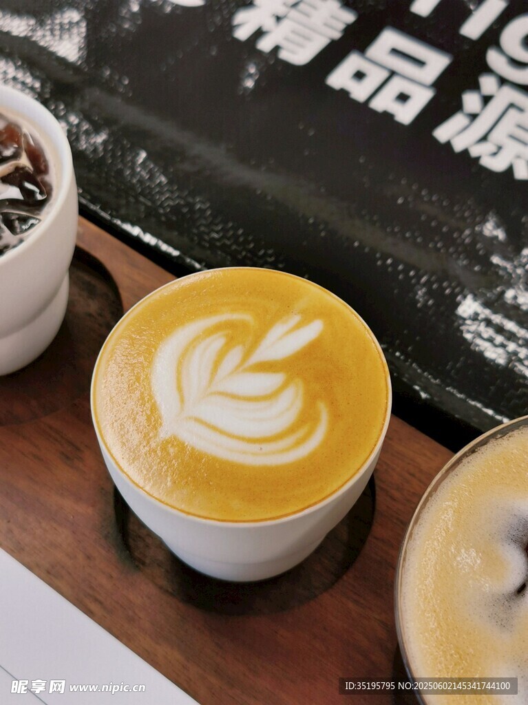 精美拉花咖啡饮品展示