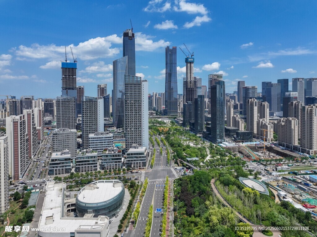 繁华都市天际线俯瞰景观
