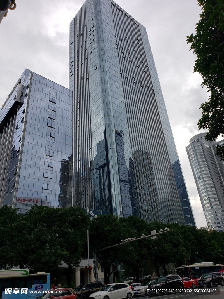 都市摩天大楼街景
