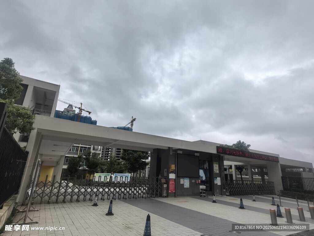 现代建筑入口场景