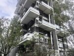 现代风格多层绿植环绕建筑