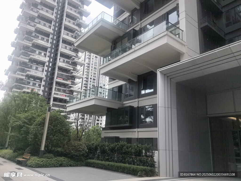现代高层住宅外观景致