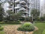 现代小区园林景观一角