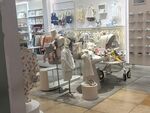 儿童服饰店内景展示