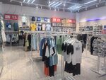 时尚服装店内部陈列展示