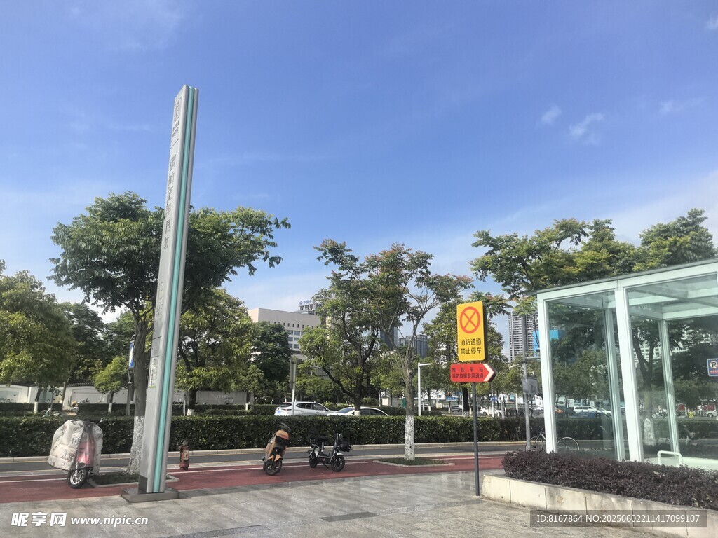 户外公交站点场景