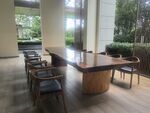 现代风格会议室桌椅布置