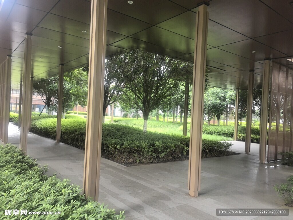 户外廊下绿植景观