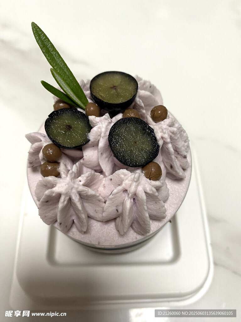 蓝莓奶油蛋糕