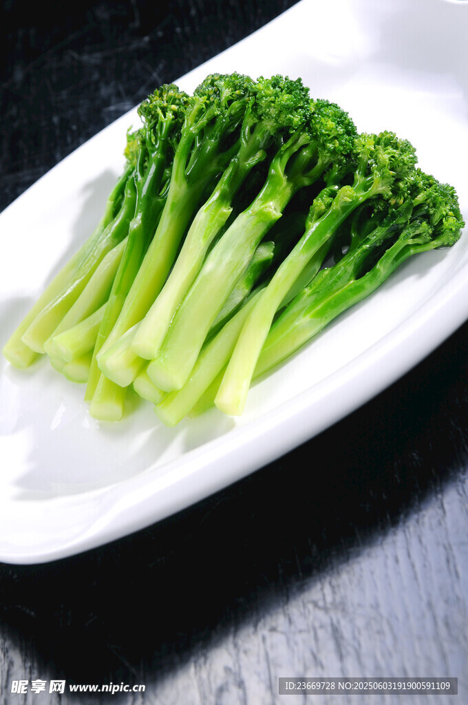  清炒西兰苔