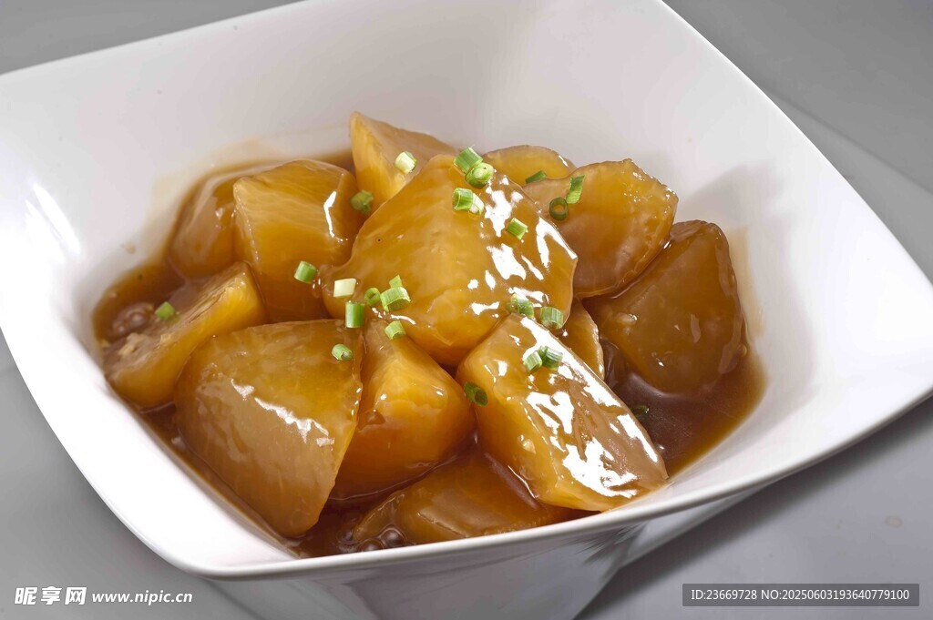 美味酱汁土豆块
