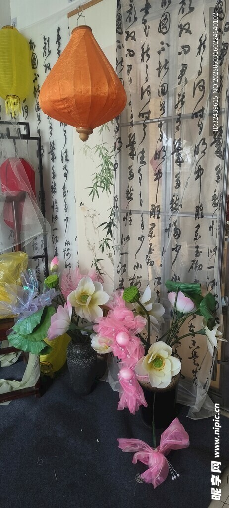 多彩手工饰品展示