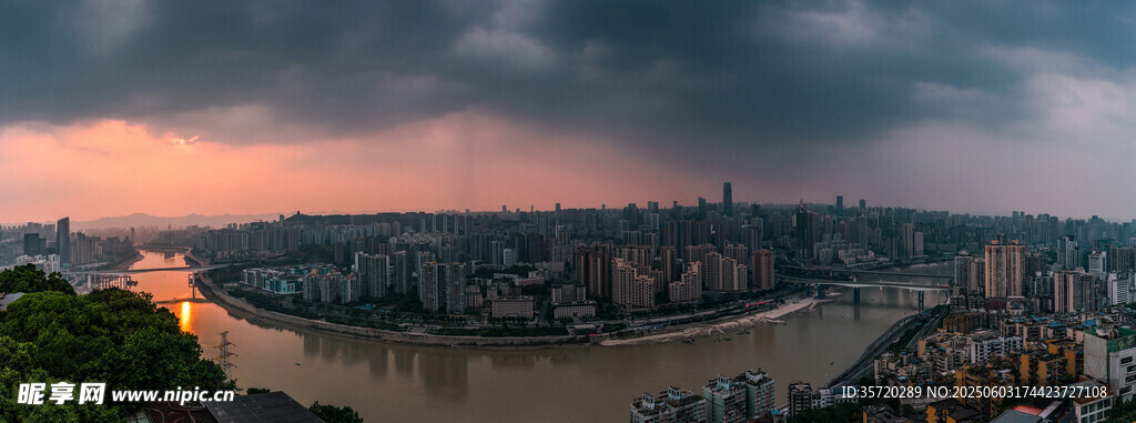 城市黄昏江景壮丽风光
