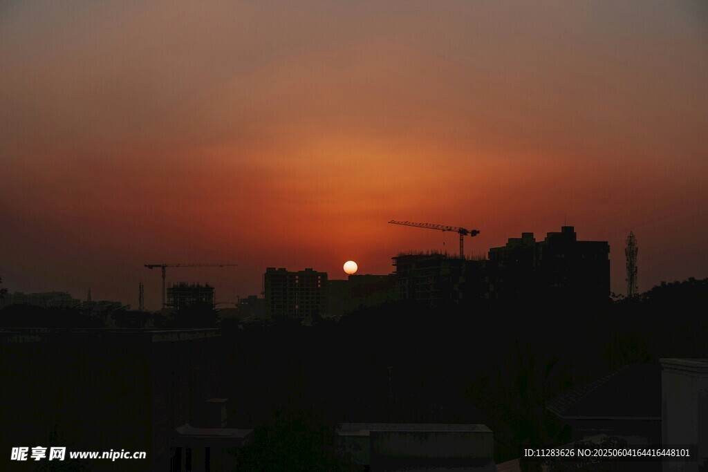城市日落美景